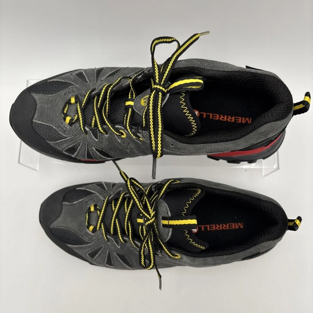 Merrell these capra